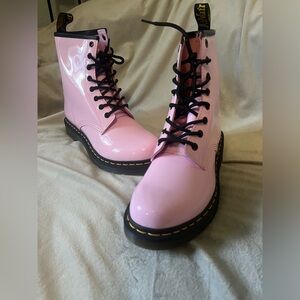 Doc martens| Pink patent leather